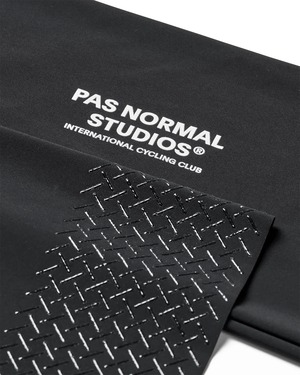 Pas Normal Logo Leg UV Protector Black