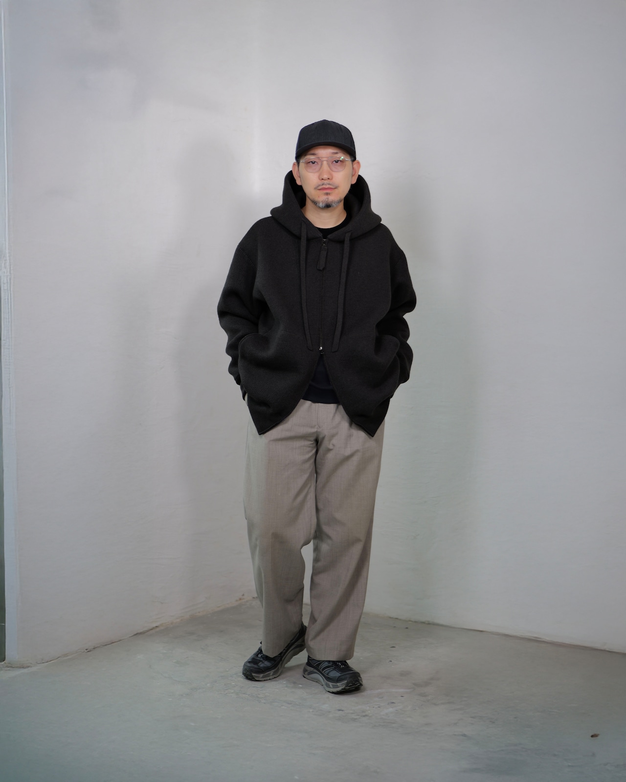 MAYKAM - Wool Sweat Zip Hoodie :Black|エクストラファインウール混/軽量ボリューム/ダブルジップ/共糸ドローコード