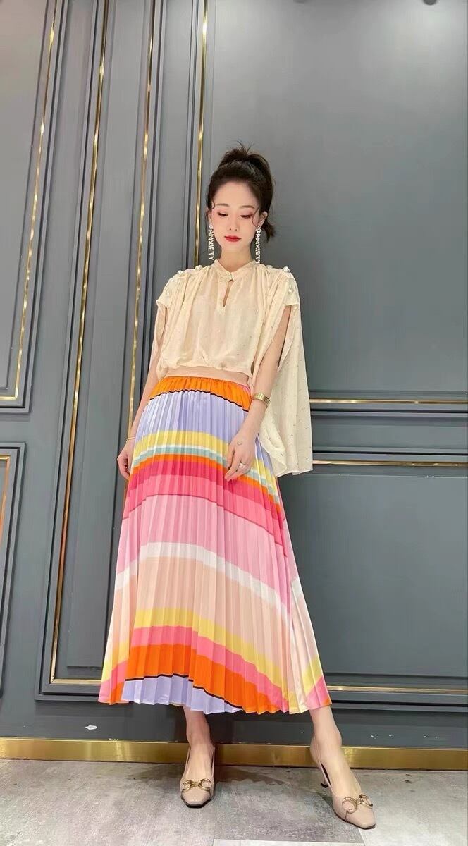 美術品・アンティーク・コレクション d*7様 陶芸 中田篤 高台のお皿 ①