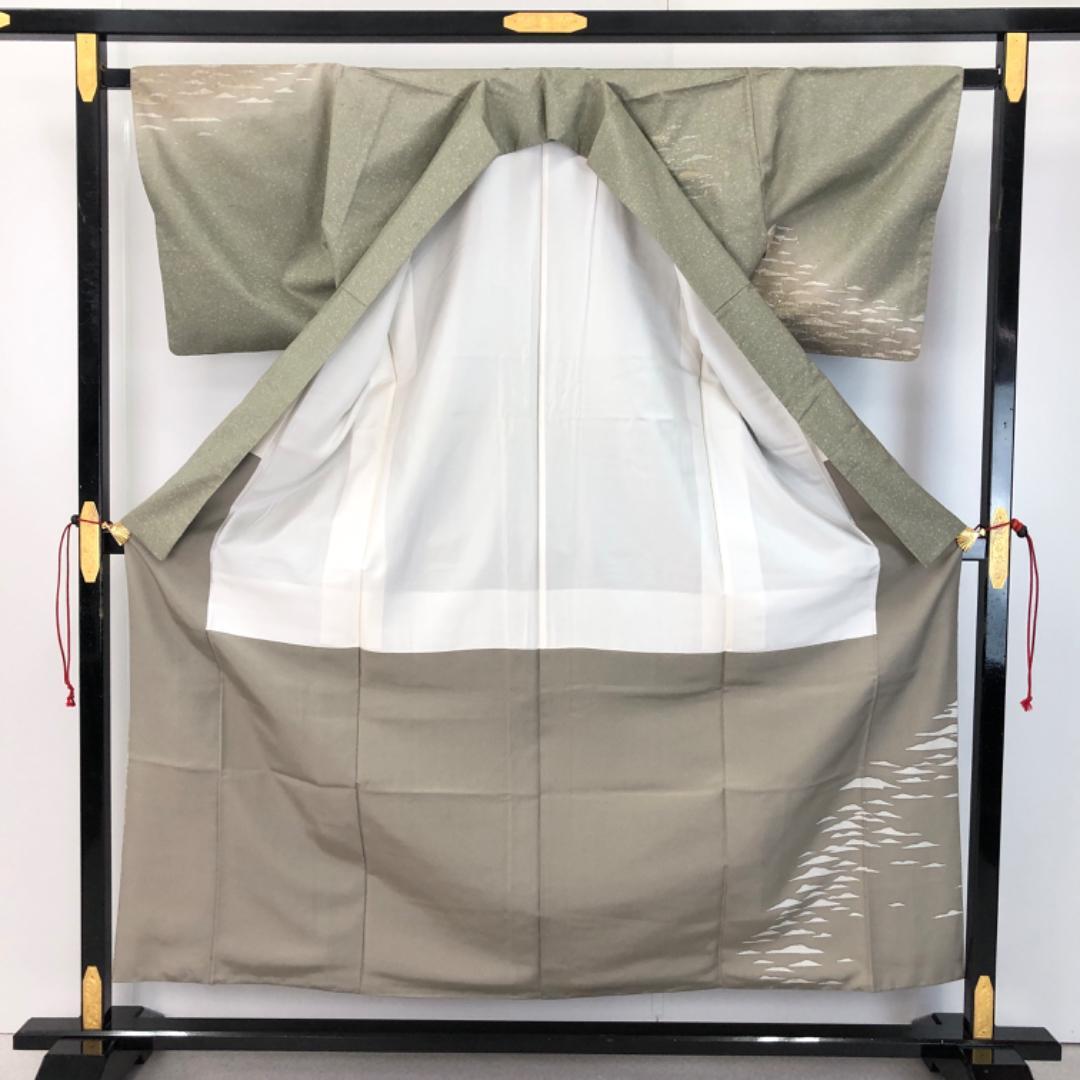 ☆ 牛首紬 付下げ 石川県指定無形文化財上品な霧模様 裏柳色 K-5356 牛首紬 付下げ 石川県指定無形文化財 叩き染 薄利休鼠色 K-5414 - メルカリ