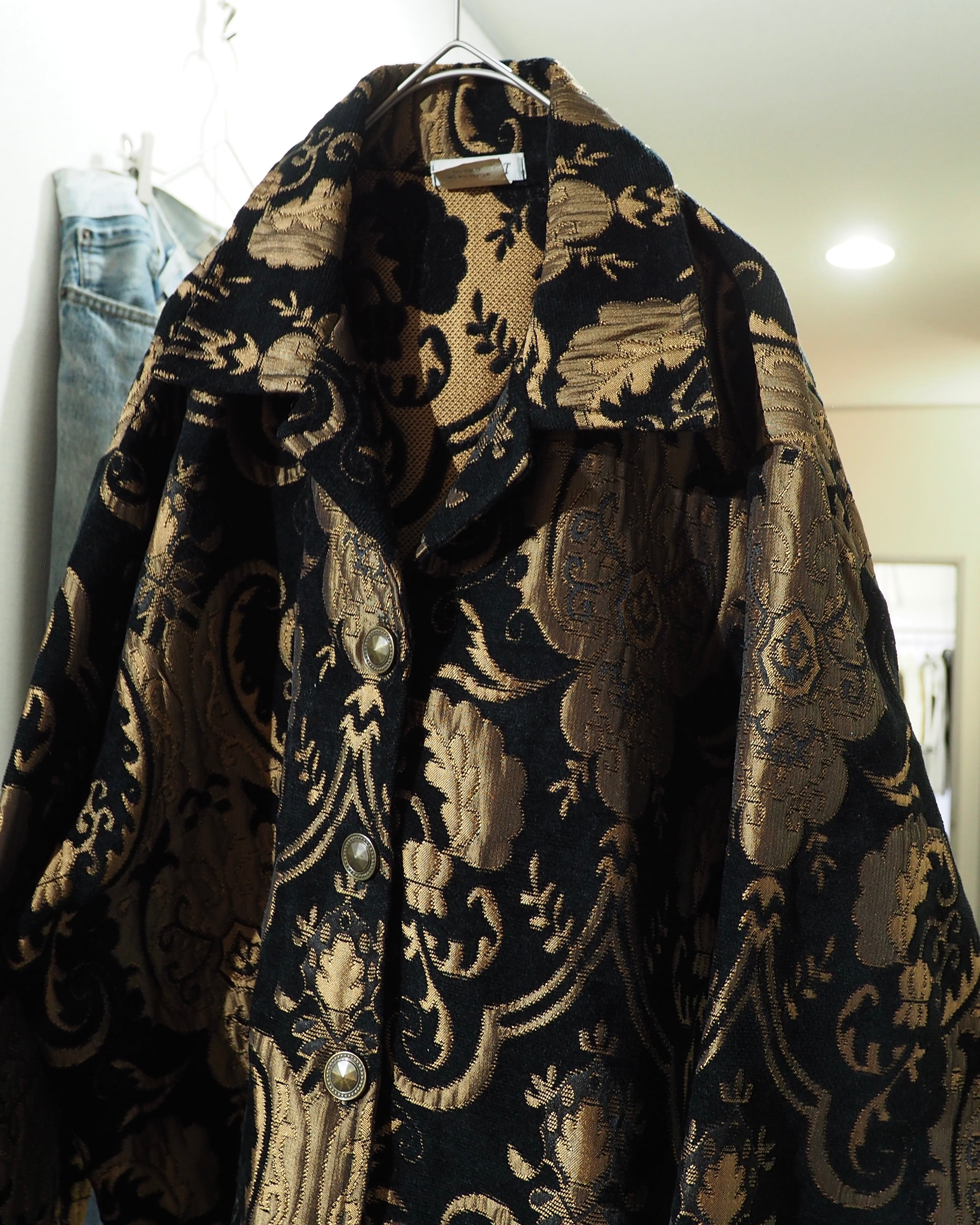 " Made in USA " Beautiful Luxury Baroque Pattern Vintage Gobelin Jacket