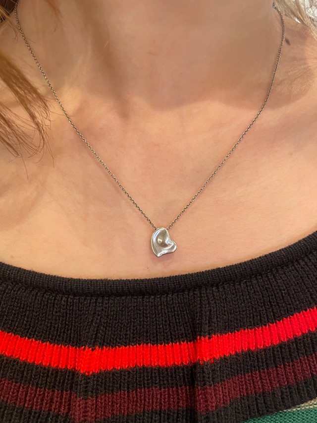 Tiffany&Co./ full heart necklace.