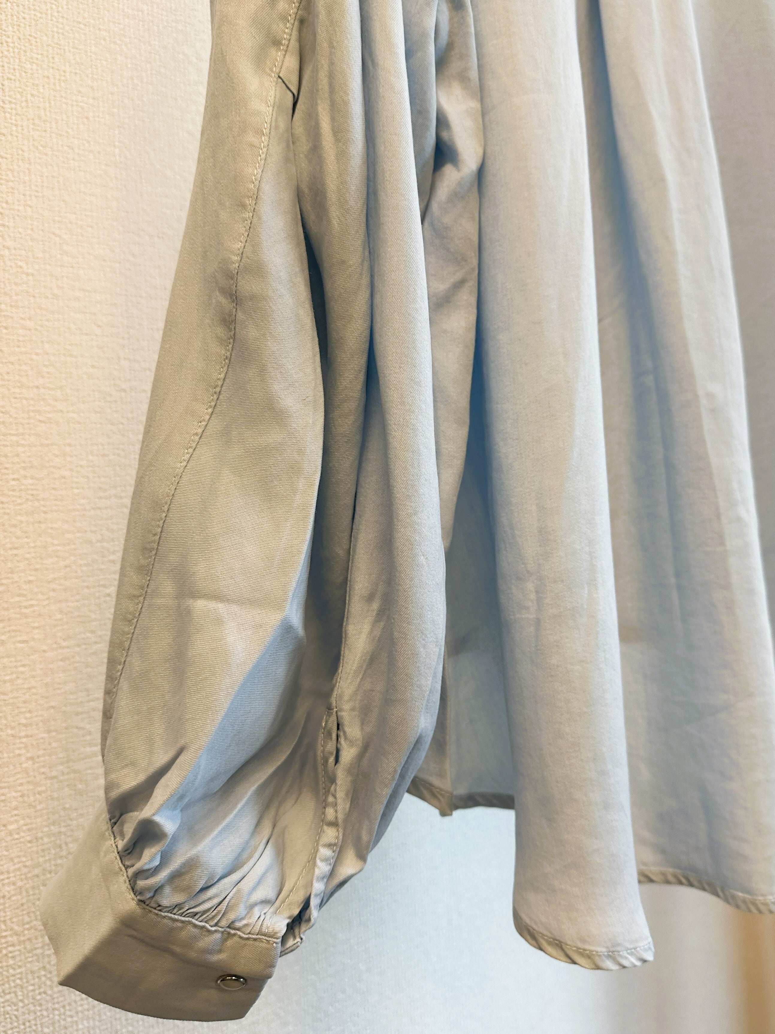 専用出品　ダメージデニムシャツ　ベージュ Fサイズ 651-00_04.jpg