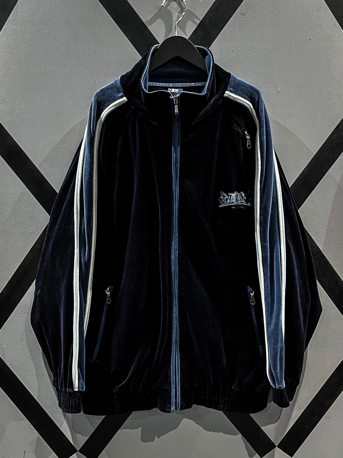 X VINTAGE】