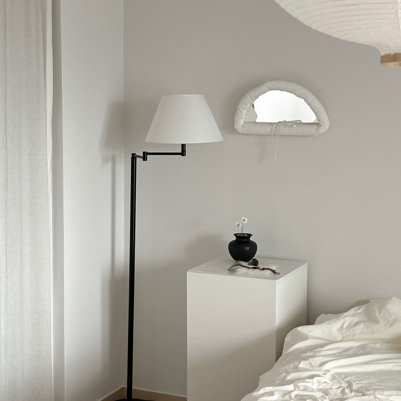 cushion mirror / クッション ミラー ハーフ オブジェ スタンド 壁掛け