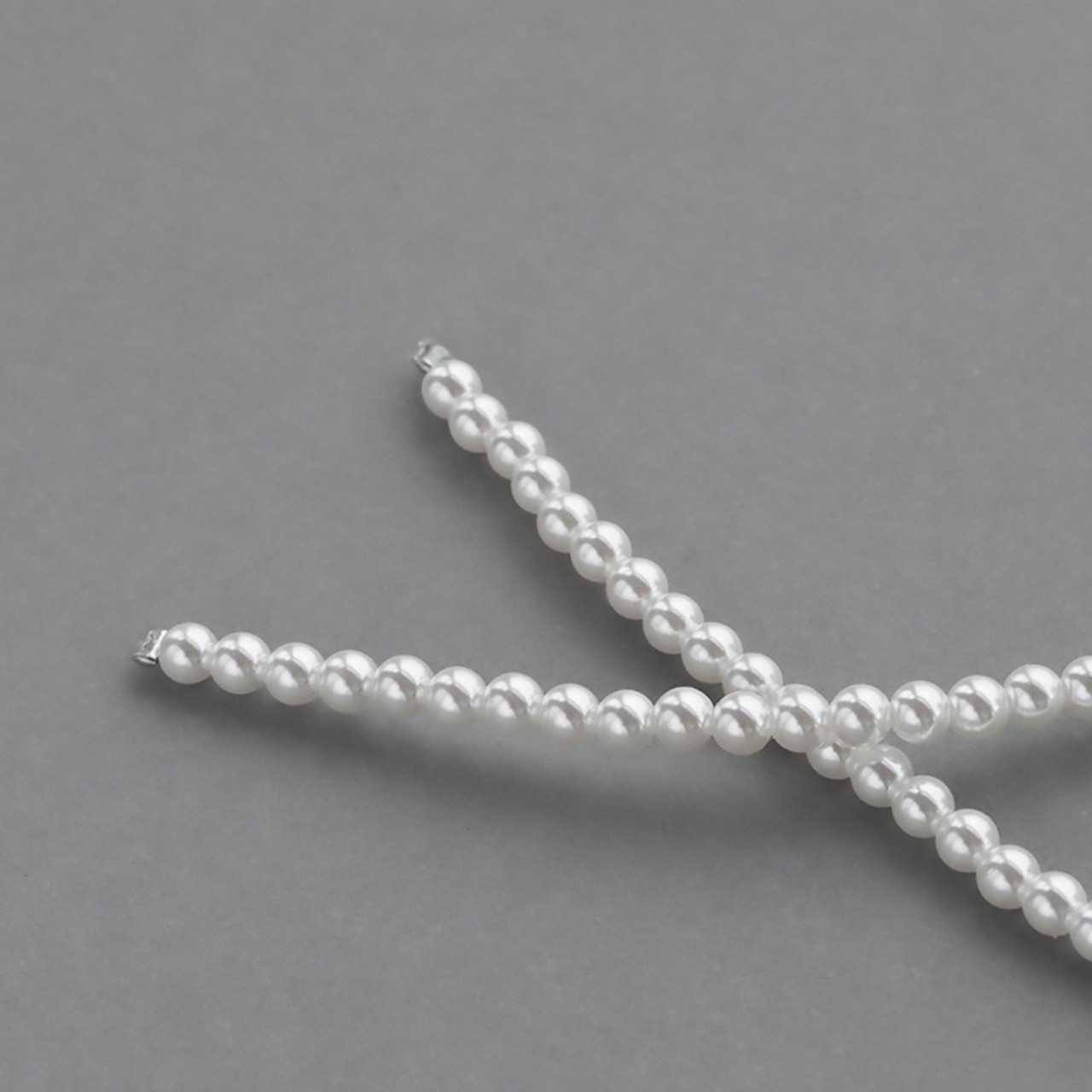 【ネコポス便】ピアス パール リボン ピアス イヤリング クリップ式 ロング 揺れる パールリボン レディース アクセサリー2536