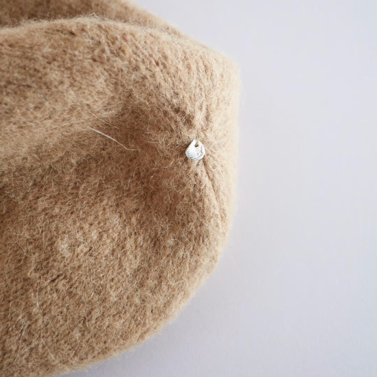 chisaki(チサキ)Yuunaベビーアルパカ シンプルニットキャップ（キャメル・ホワイト）