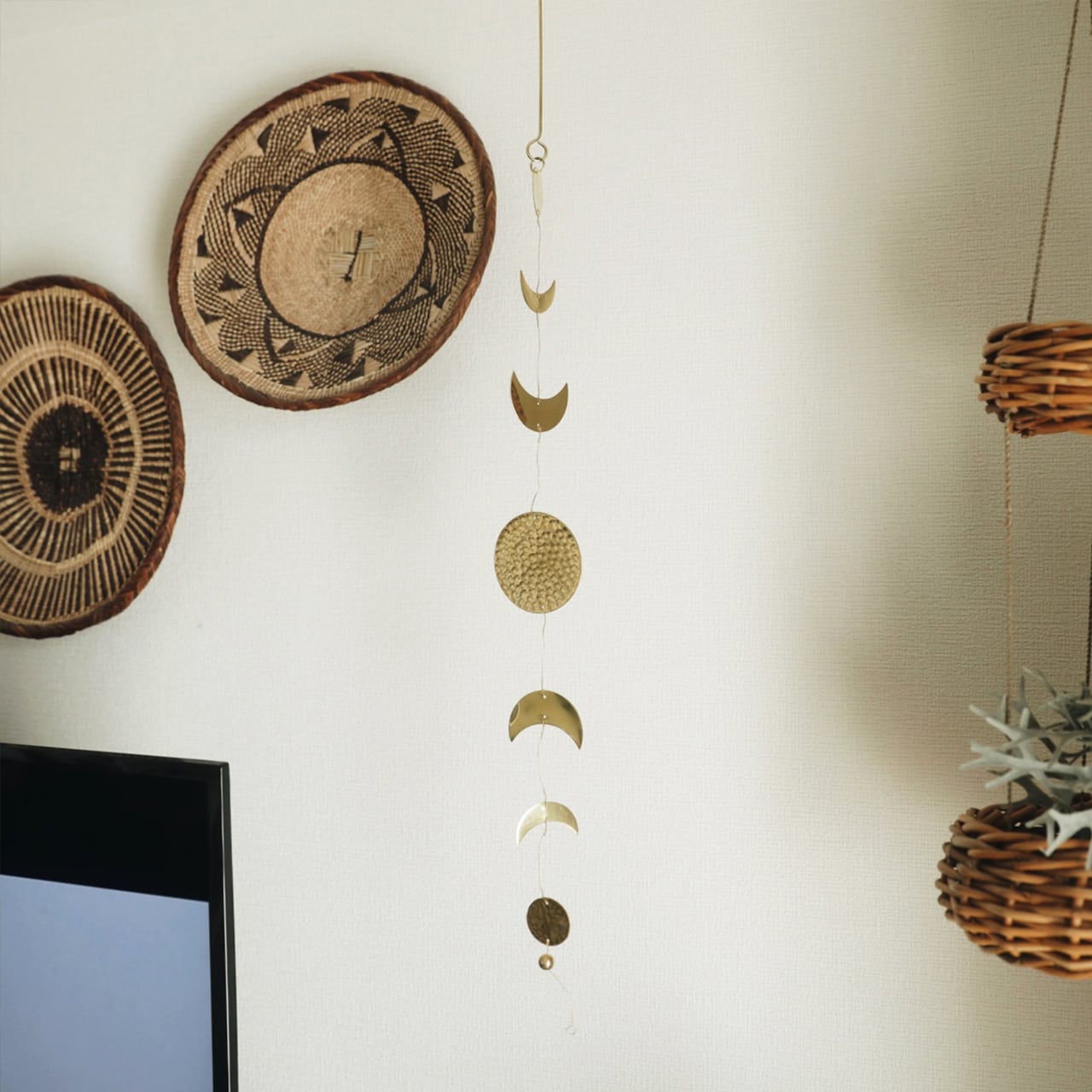 Brass hanging garland (Moon)