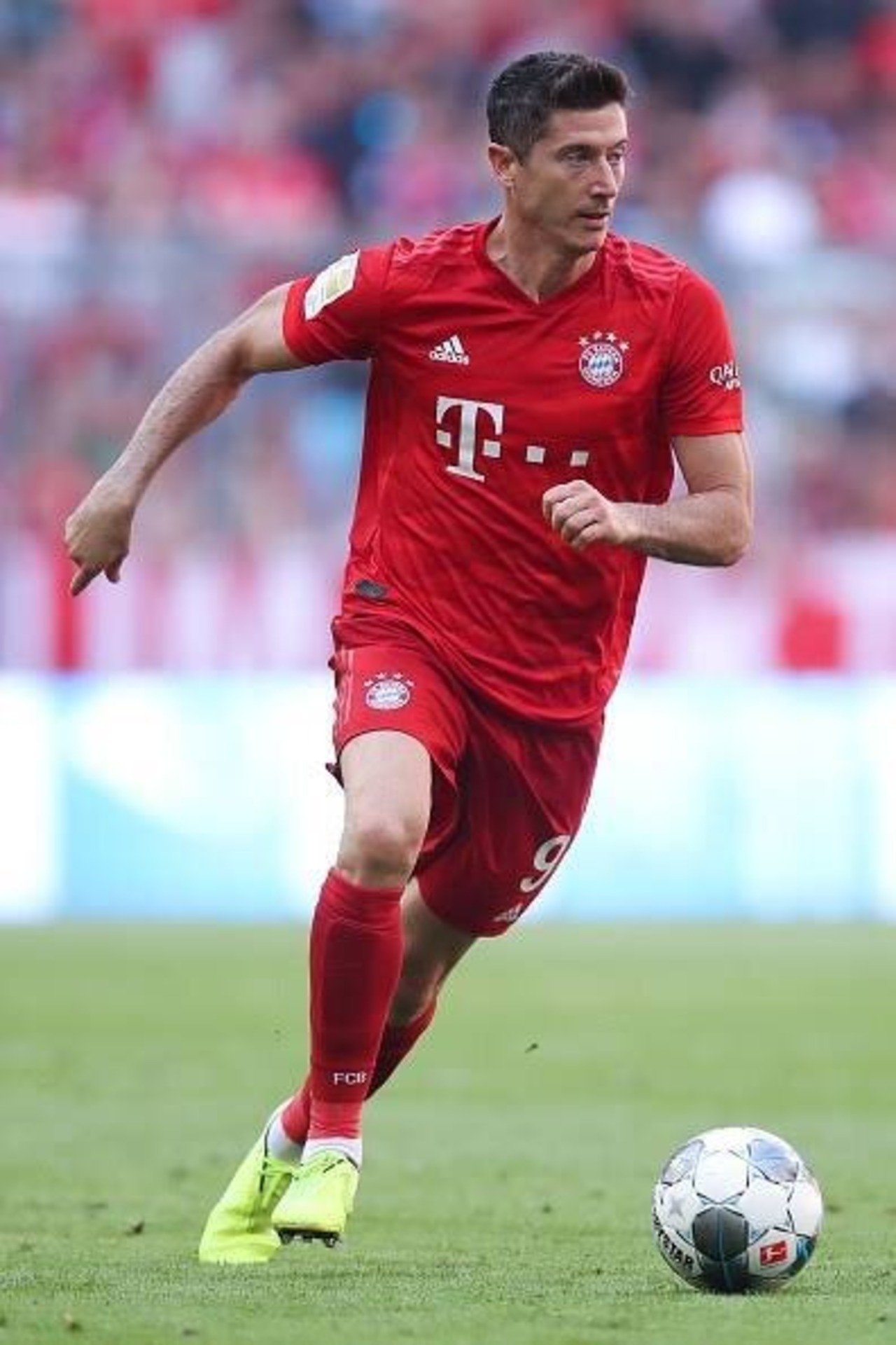 ポーランド代表 バイエルンミュンヘン所属 ロベルト・レヴァンドフスキ  