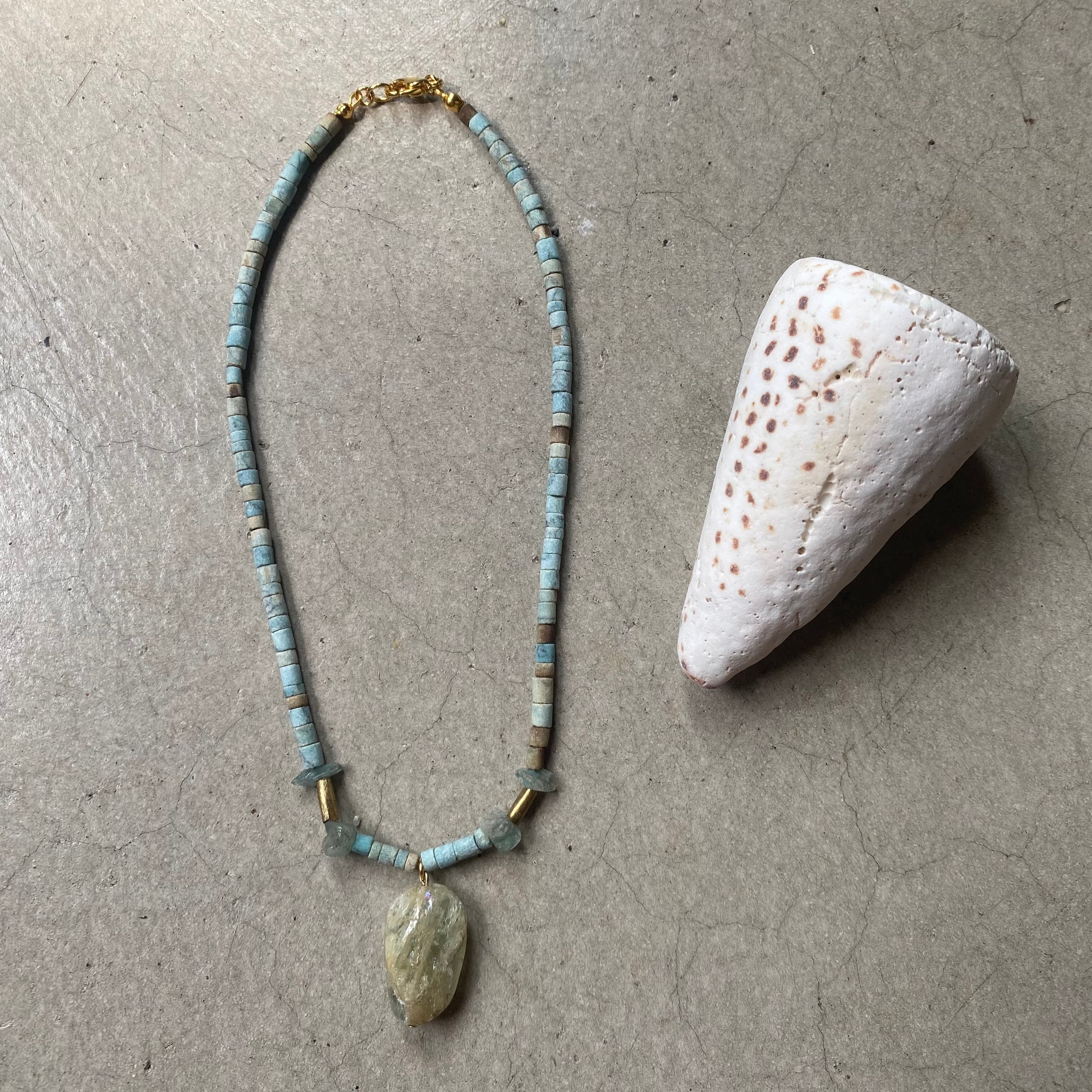 aqua princesses choker