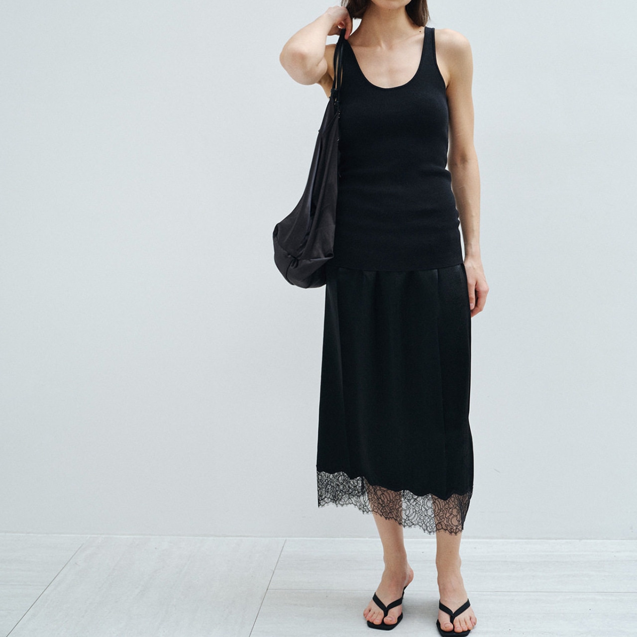 Lace Trim Gathered Skirt T4365