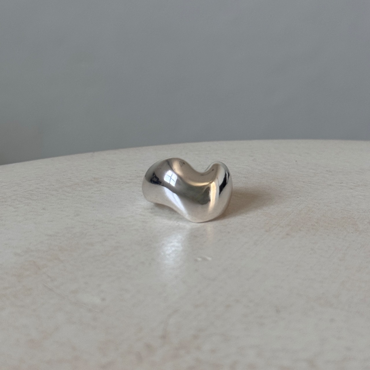 【受注予約：7月中旬入荷予定】plump heart ring/silver