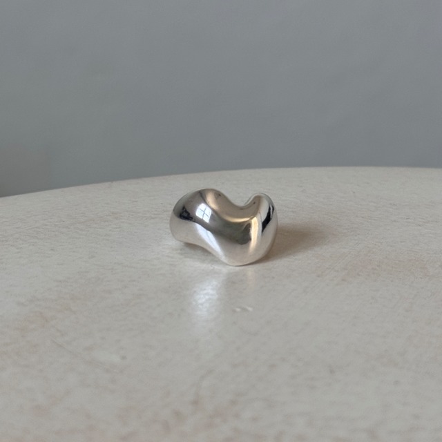 【受注予約：7月中旬入荷予定】plump heart ring/silver