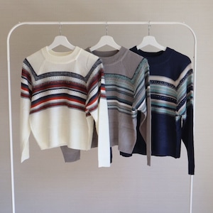 Random border pullover