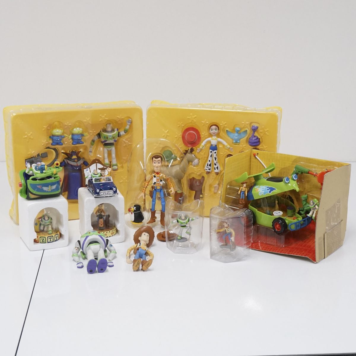 トイストーリー等身大ジャンク品セット Amazon.co.jp: ディズニー ピクサー トイストーリー4 デラックス