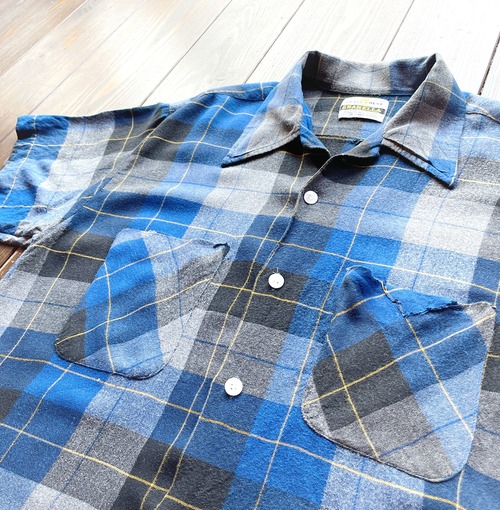 60s  GRANT CREST 〝GRANELA〟 Ombre Check Rayon Shirt  / Size表記⚠︎ 16 - 16H （ 実寸 S程度 ）
