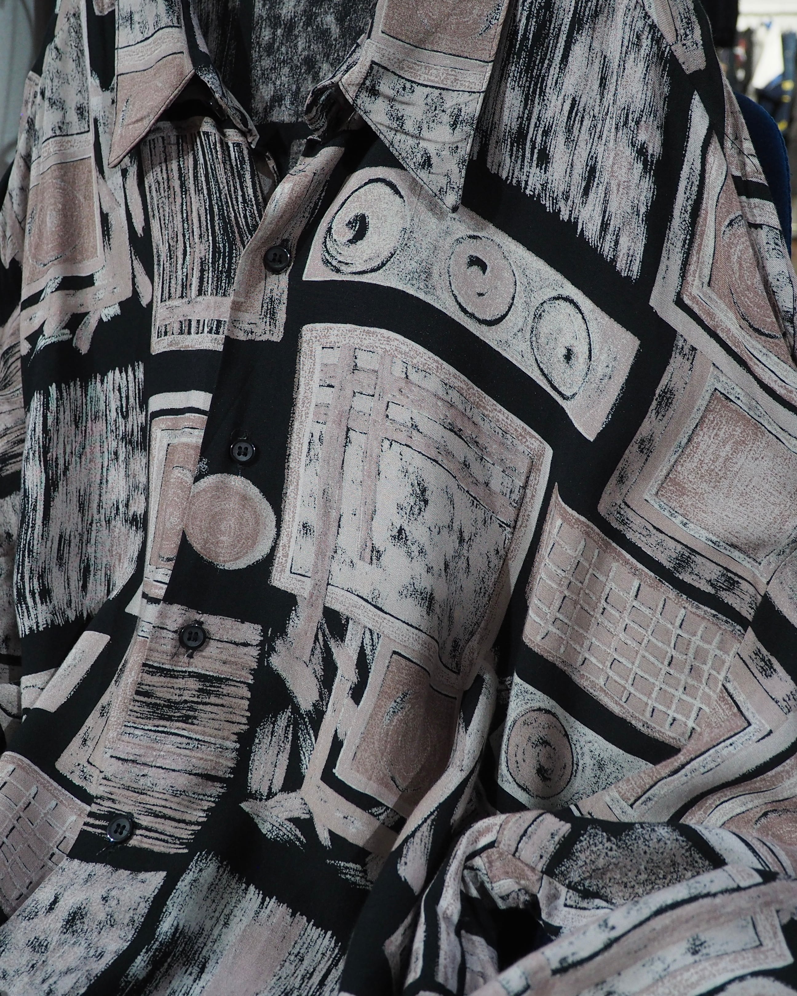 1980 - 90s " Made in USA " Black mode Chaos pattern vintage Drape loose Rayon shirt