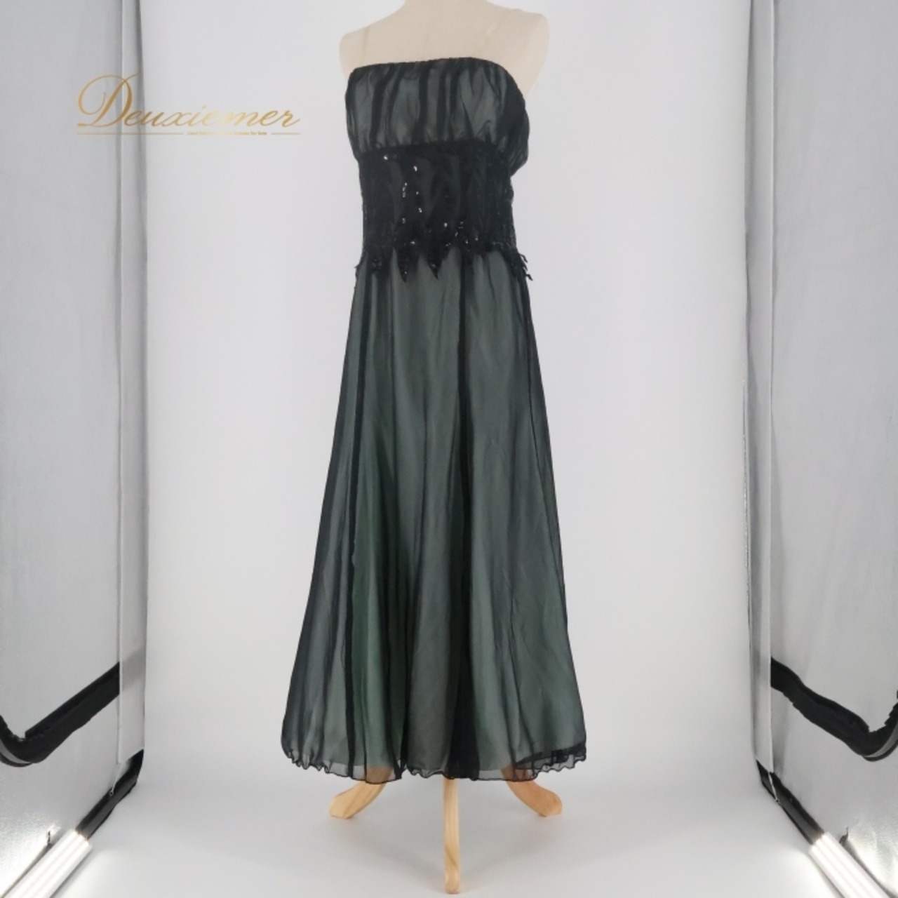 フラダンス 衣装 ワンピース ドレス パンドール ブラック系 Paondor 日本製 キャミソール チュールスカート チュール生地 スパンコール 透け感 かわいい 上品 綺麗 華やか 大人っぽい セクシー ハワイアン アロハ フラ ダンス レッスン 練習