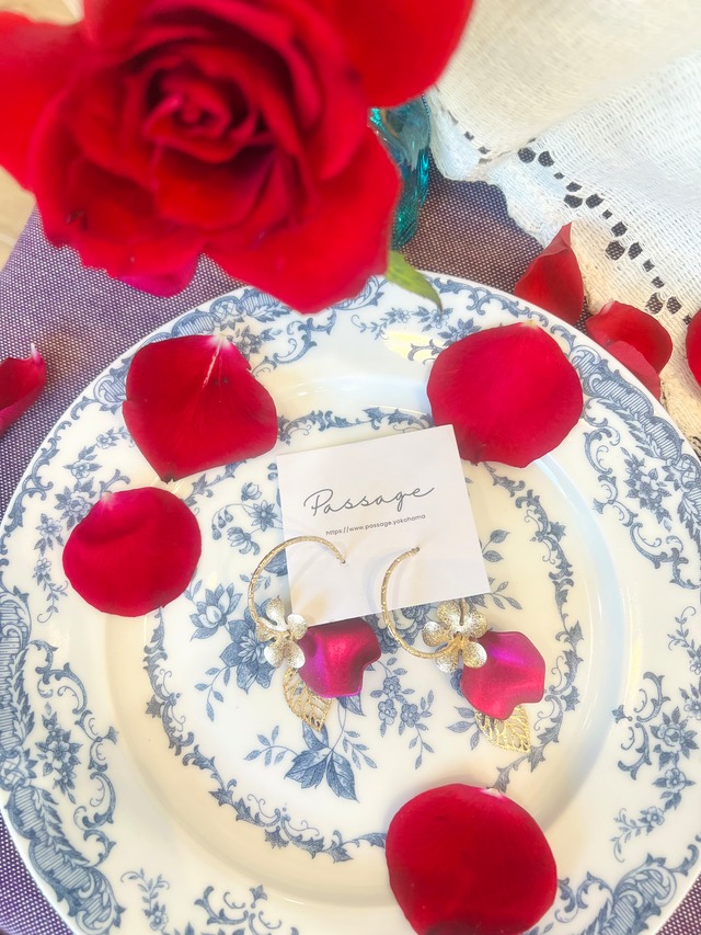 【フランス】フラワーフープピアス