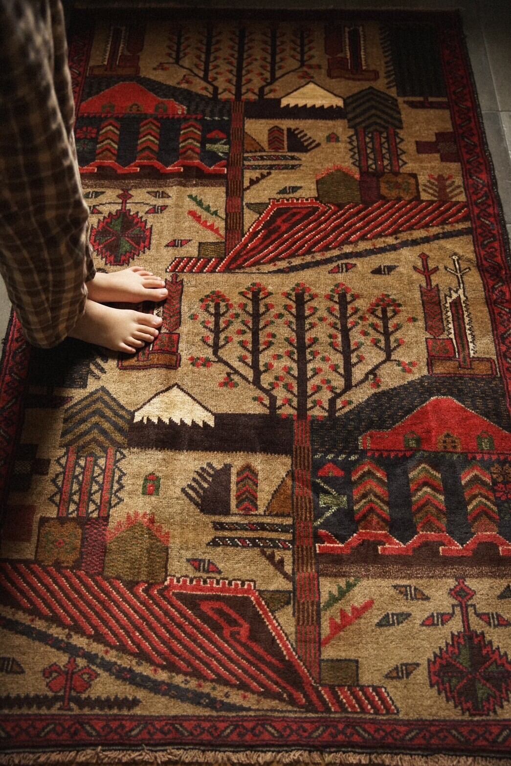 1111-Vintage Baluch rug