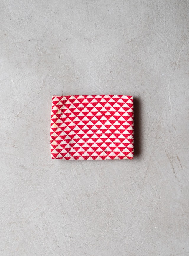 unknown 1980s Fish-scale pattern pouch