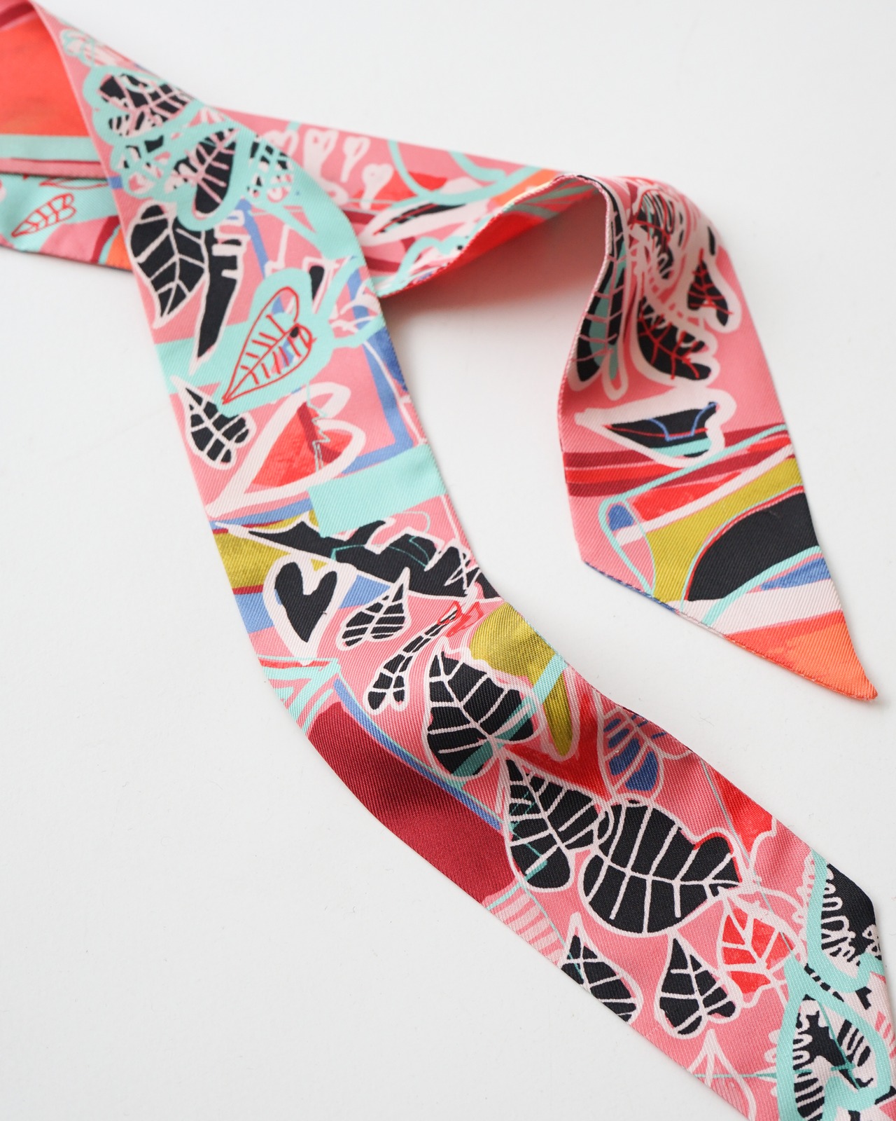 〈Hermès〉100％Sole Twilly scarf MODERNISME TROPICAL 熱帯のモダニズム