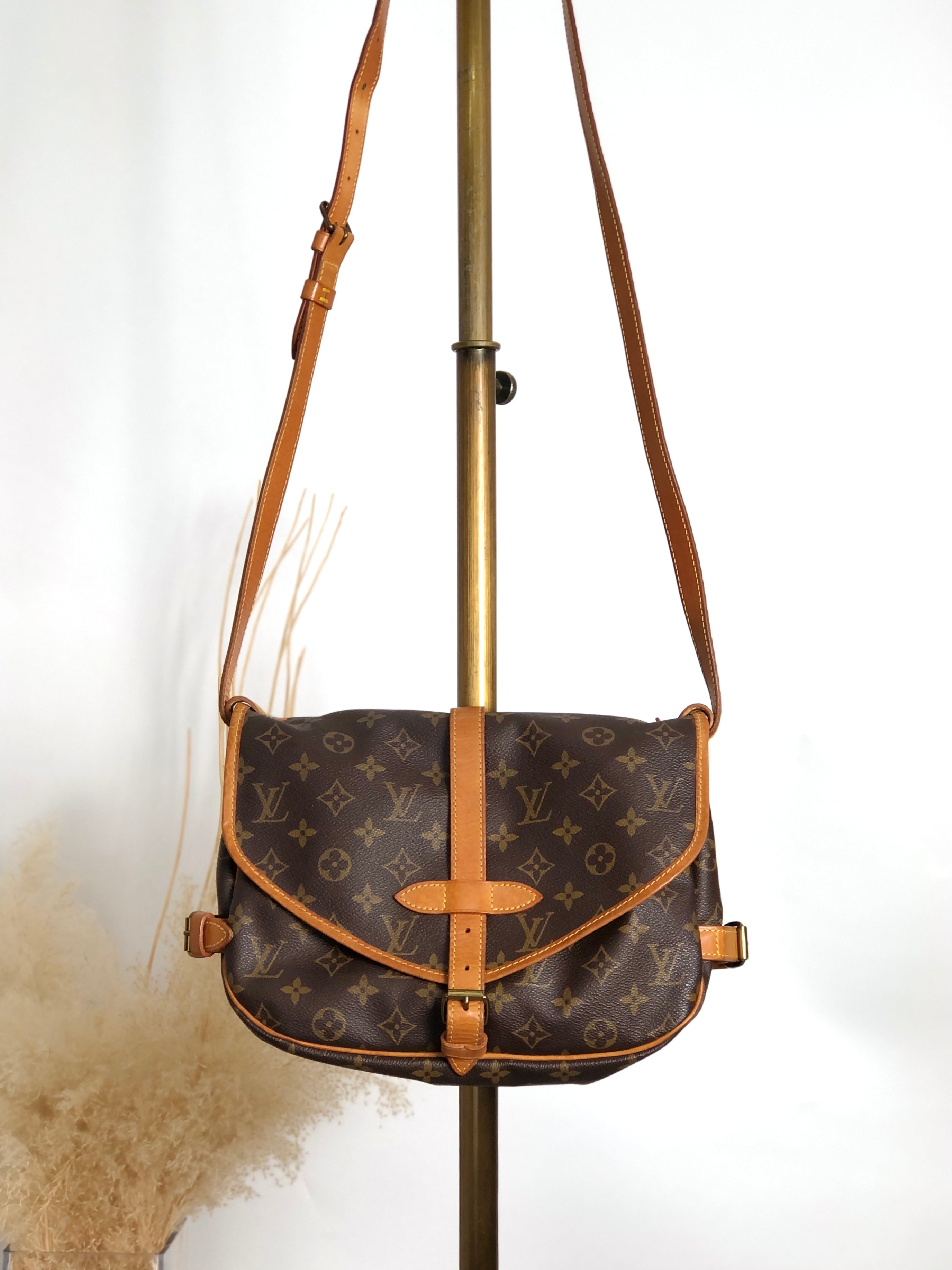 LOUIS VUITTON ルイヴィトン モノグラム ショルダーバッグ ブラウン PVC レザー ソミュール vintage ヴィンテージ オールド 27my8c