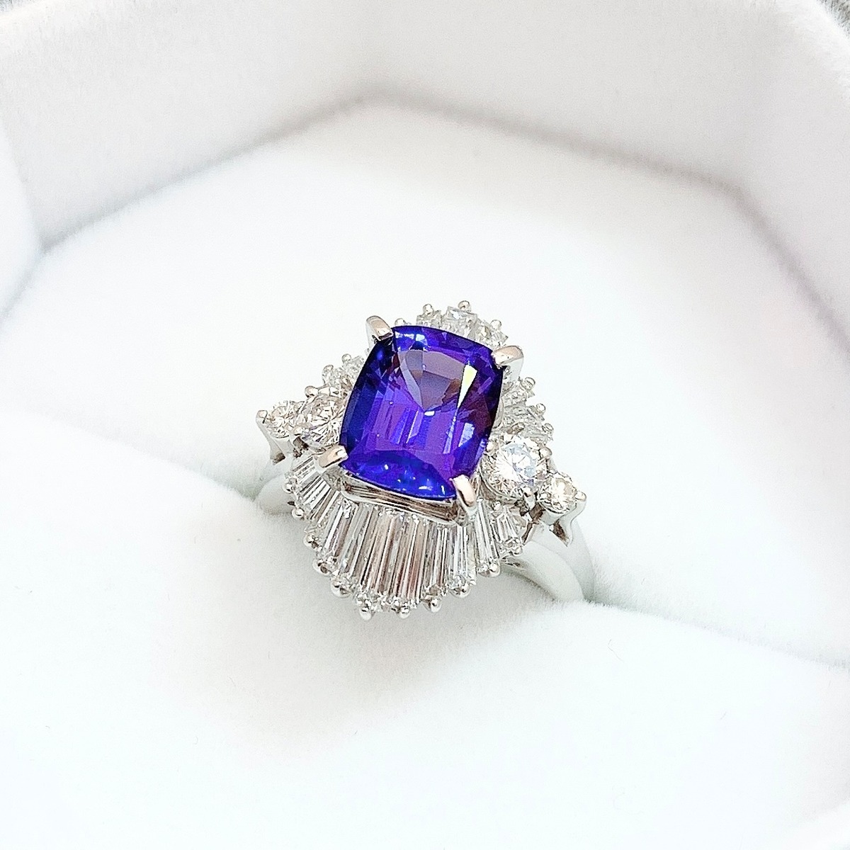 天然タンザナイト2.57ct 天然ダイヤモンド1.510ct PT900 リング 鑑別 