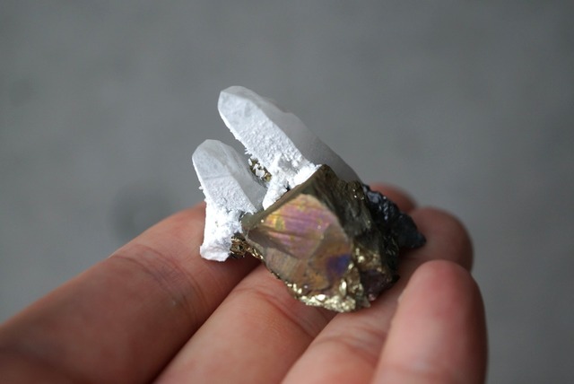 ブルガリア産クォーツ/チャルコパイライト/ガレナ Quartz / Chalcopyrite / Galena 1702