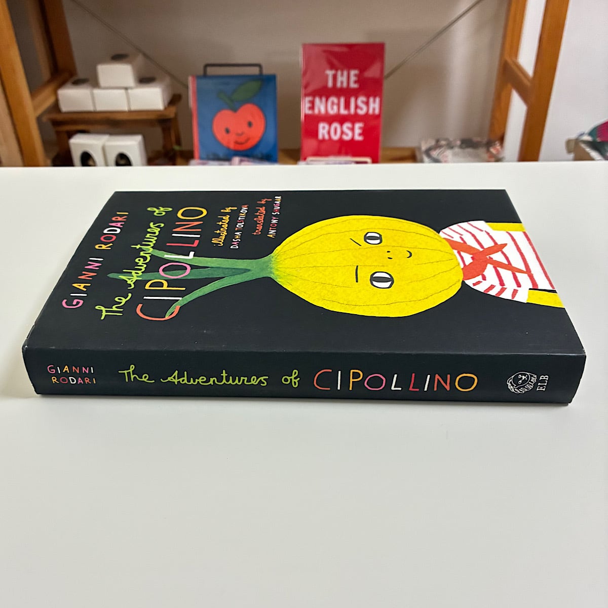 The Adventures of Cipollino | 素敵な洋書絵本のお店 Read Leaf Books