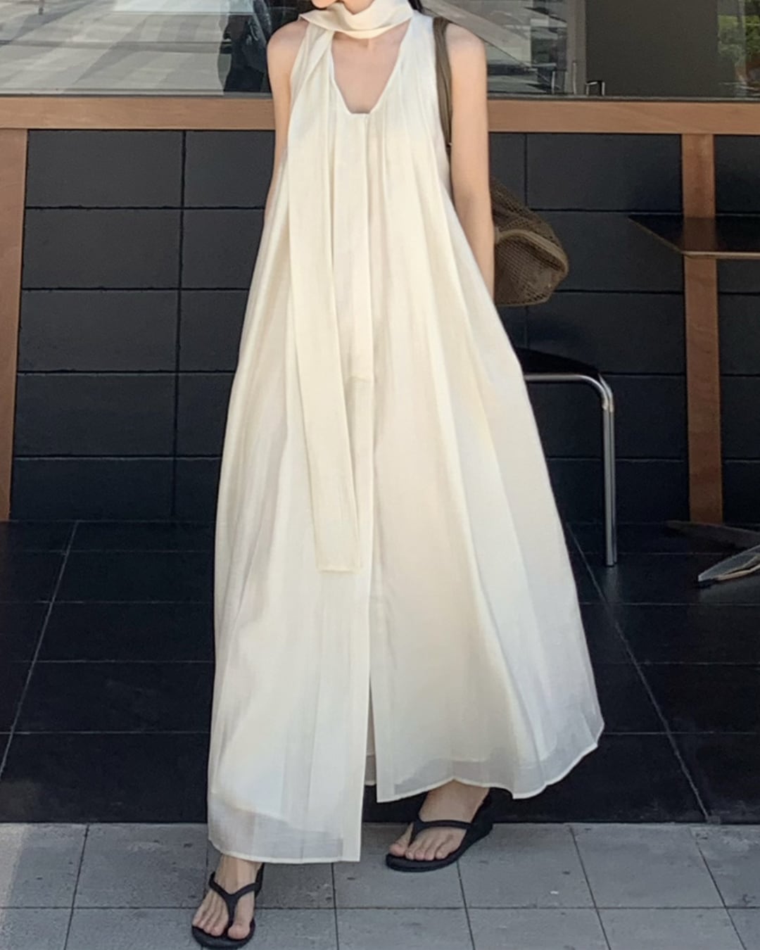 ホルターフレアワンピース S25507