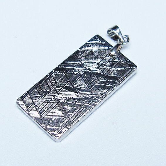 ギベオン ペンダント 隕石 メテオライト 一点物 おまかせ便 112-13480