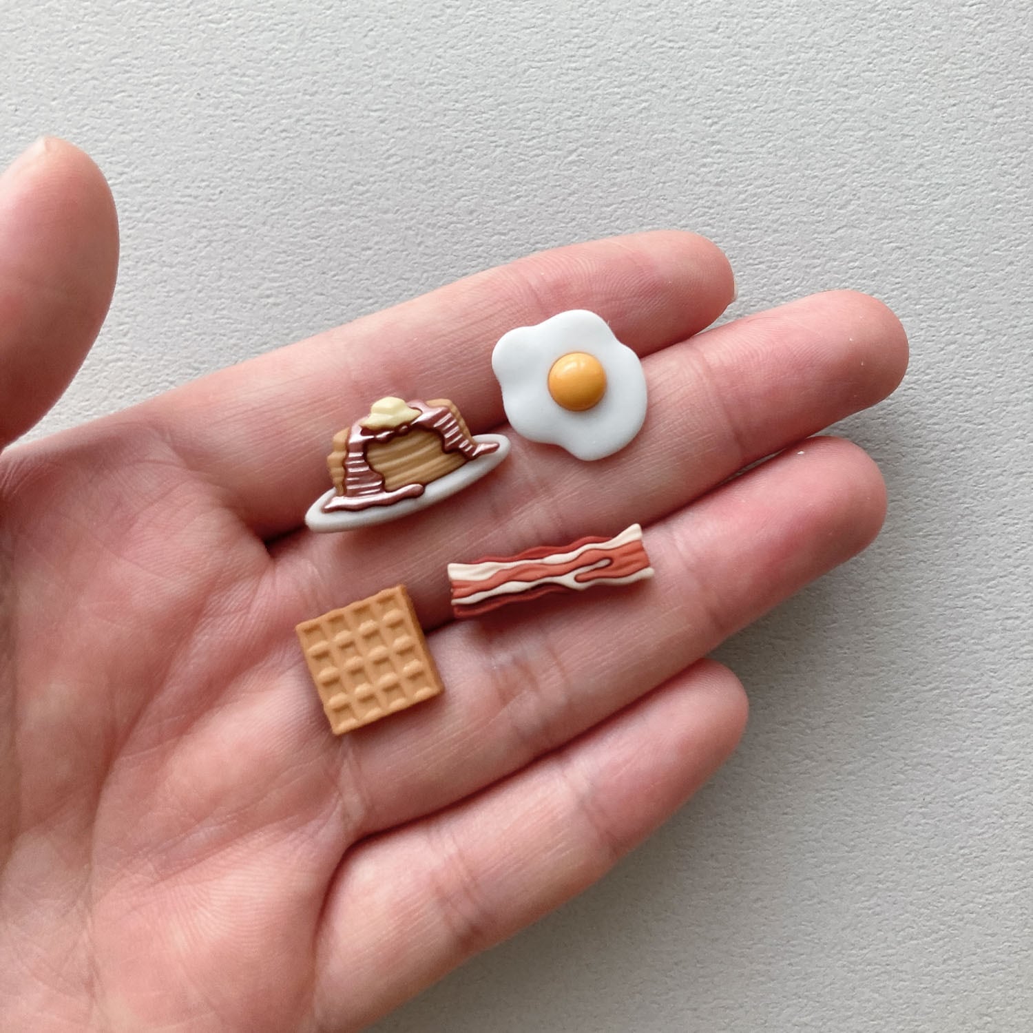 〈再入荷〉JJボタン 朝食セットのボタンパック(11p)