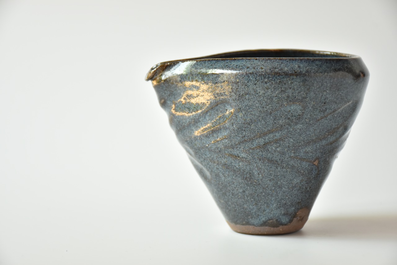 小代瑞穂窯 / 福田るい : しのぎ片口 酒器 草紋しのぎ 青