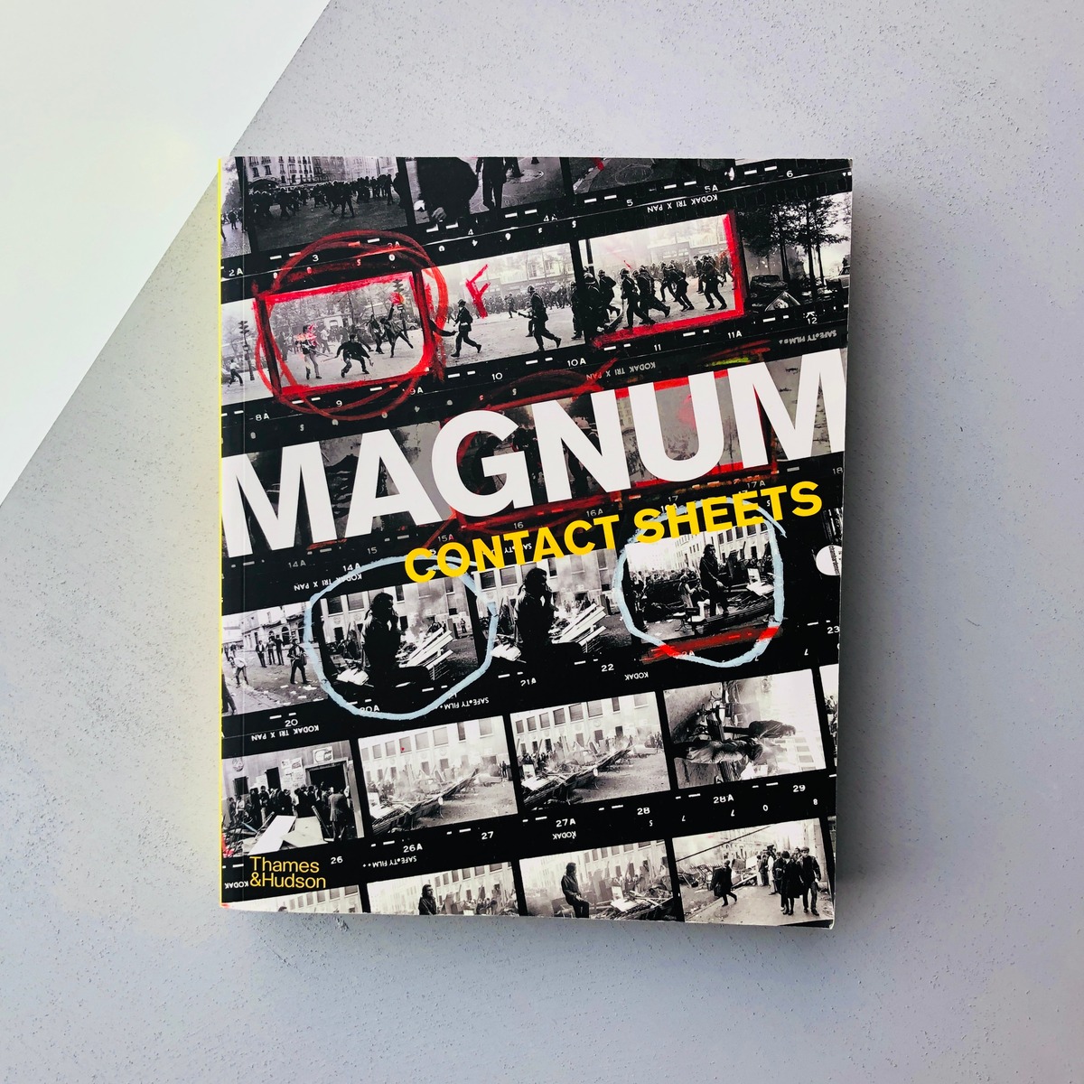 Magnum Contact Sheets | 本の轍