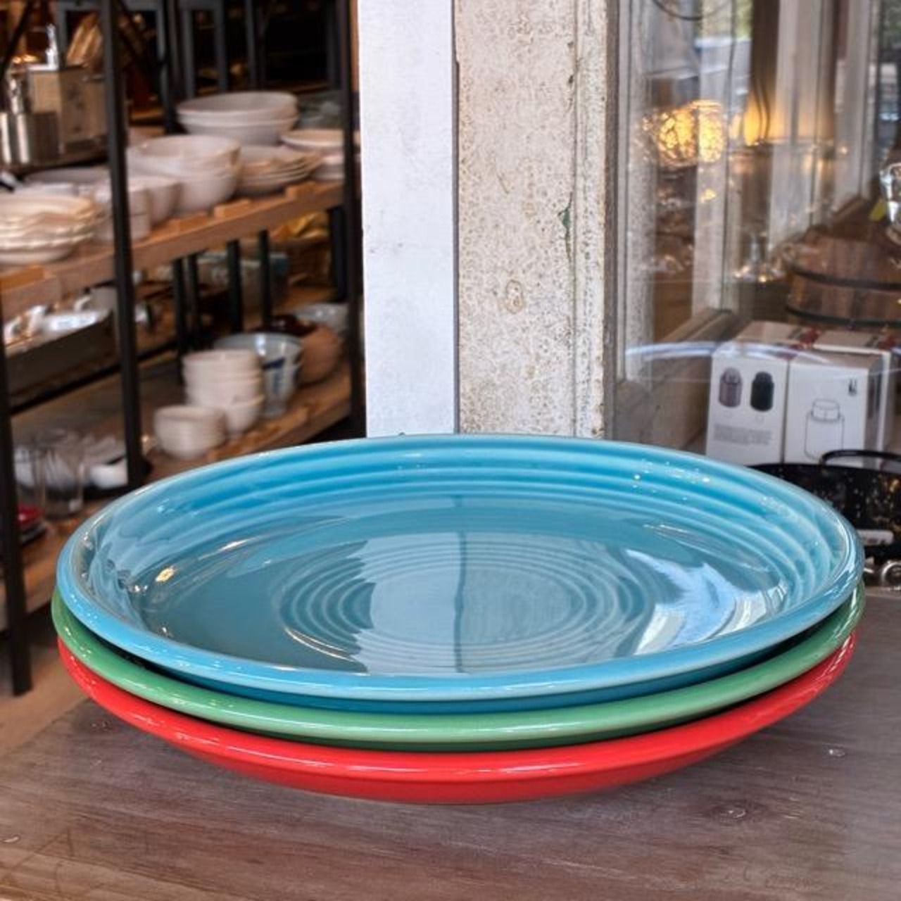 ORBIT Dinner plate 26cm 3color　オービット　ディナー皿　全3色　レッド　ブルー　グリーン　メインディッシュ　大皿　丸皿　電子レンジ　オーブン　食洗機