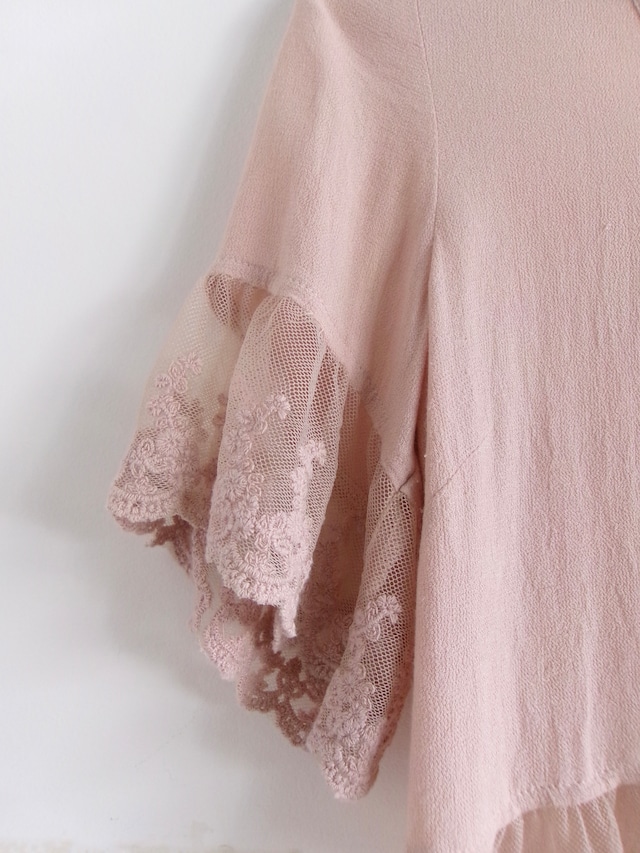 Laced design short blouse | レースショート丈ブラウス