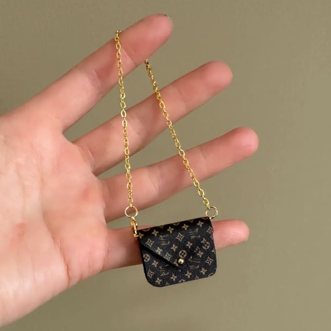 極小で精巧な封筒バッグ 手作り labubu用 ミニチュア ドール バッグチャーム チェーン付き 封筒バッグ ラブブ BJD 可愛い 精巧