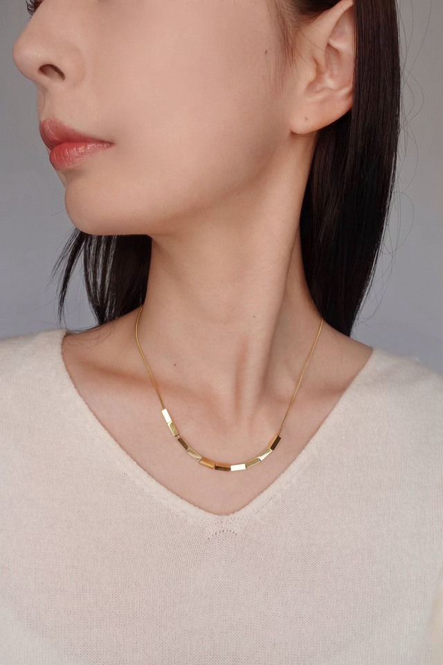 5/11(土)発売 box top necklace