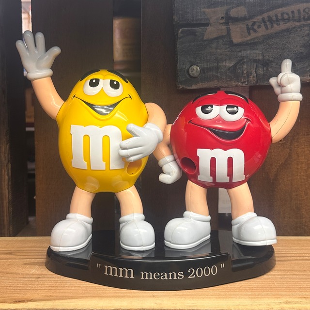 M&M's ディスペンサー "mm means 2000" ミレニアム限定 フィギュア アメトイ