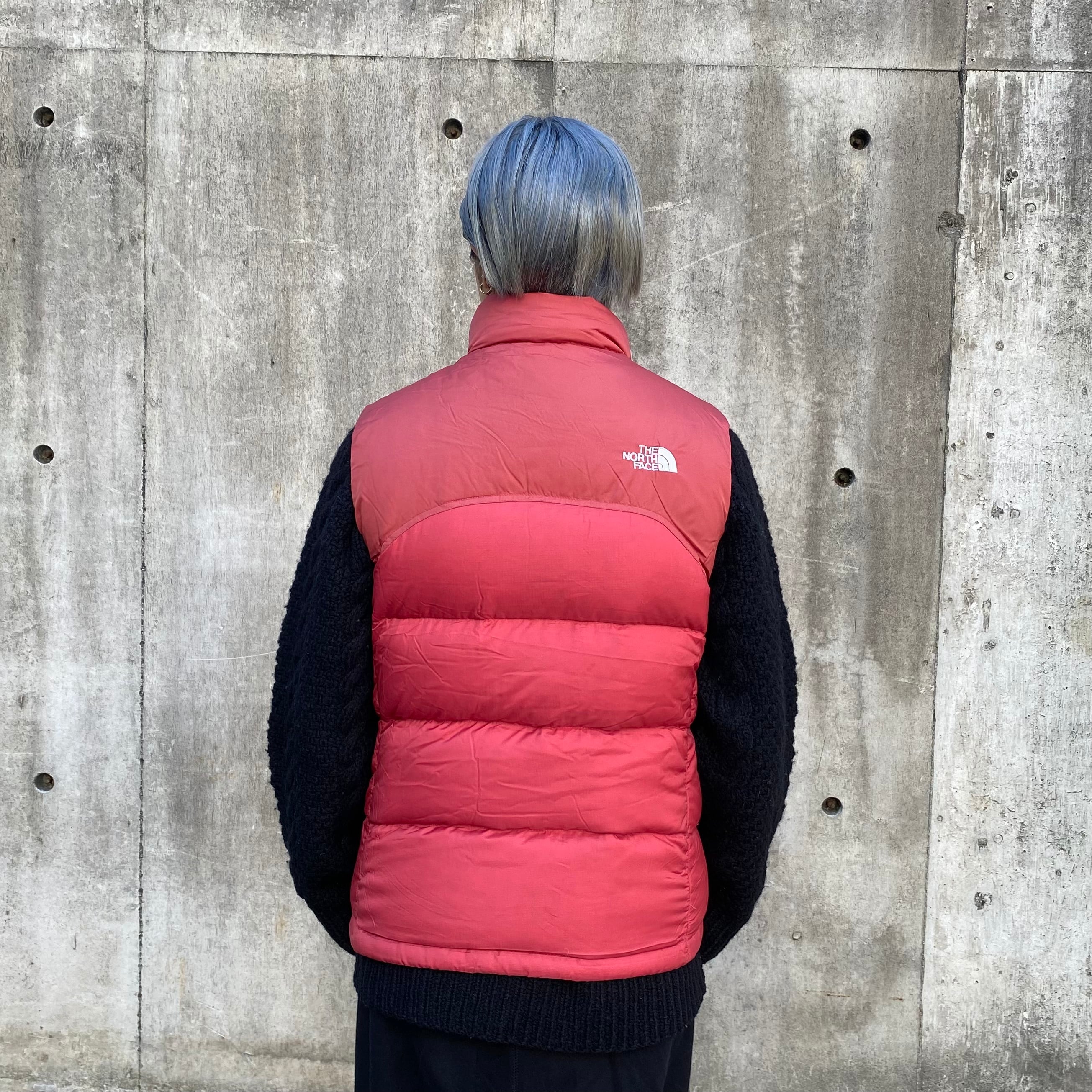 sizeWOMENS S THE NORTH FACE ヌプシベスト ダウンベスト 赤 サーモン