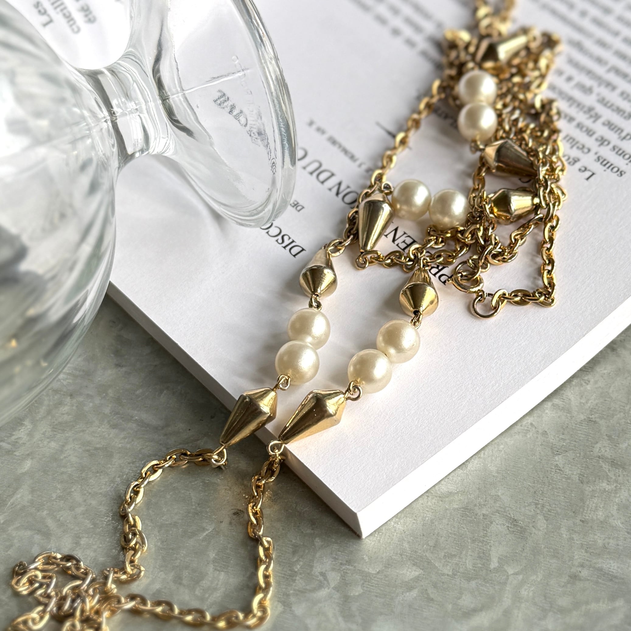 N187-ヴィンテージネックレス U.S.A. 1980s Gold Tone Necklace with
