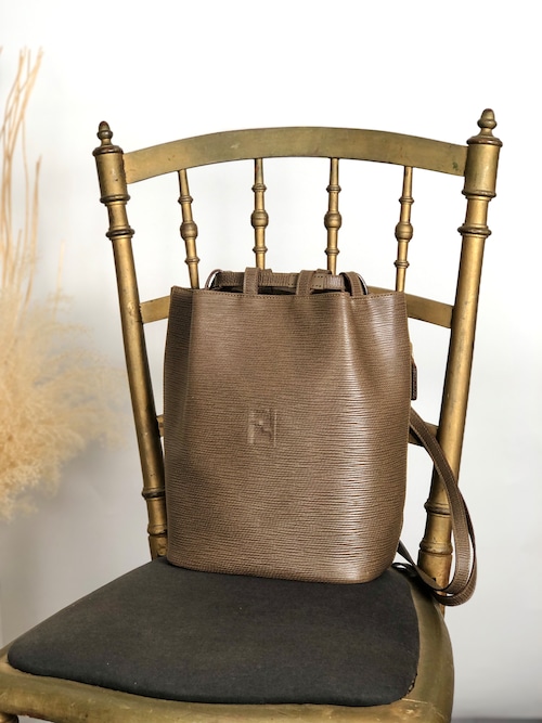FENDI フェンディ ショルダーバッグ ブラウン FFロゴ レザー 巾着 2WAY vintage ヴィンテージ オールド z6vszr