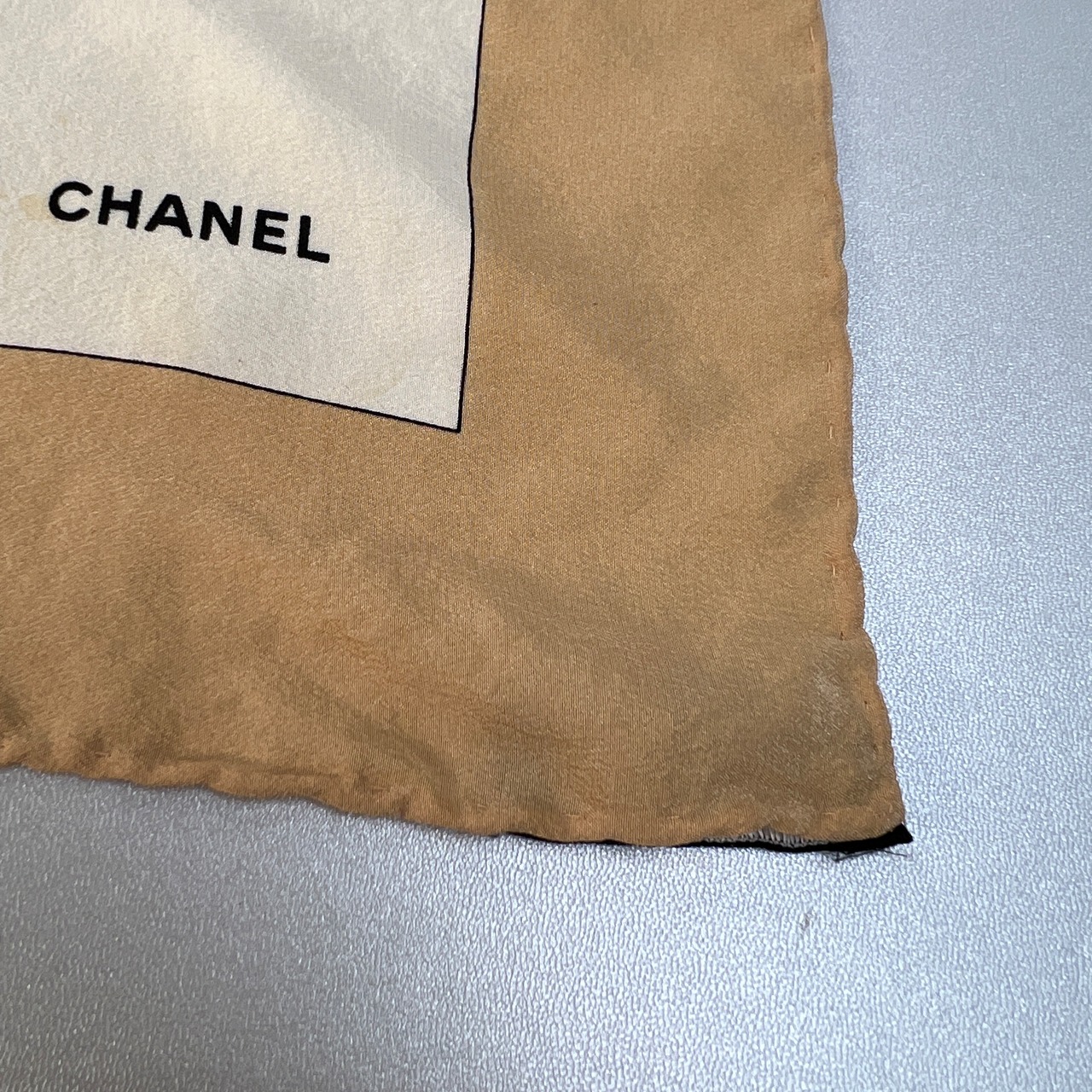 CHANEL シャネル ココマーク  シルク スカーフ ベージュ A-12029