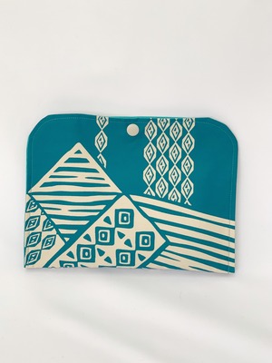 【一点ものにつき無くなり次第終了】T’s gallery original カードが仕分けしやすいバッグインバッグ ハワイアンハンドメイド