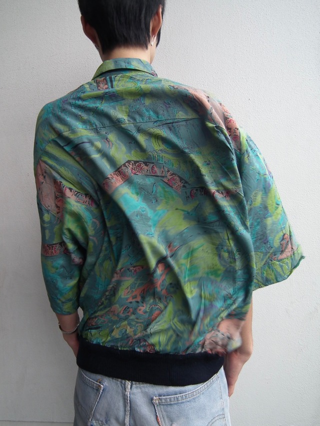 Devils Outfitters Abstract All Over Print Retro Pattern Button Up Shirt