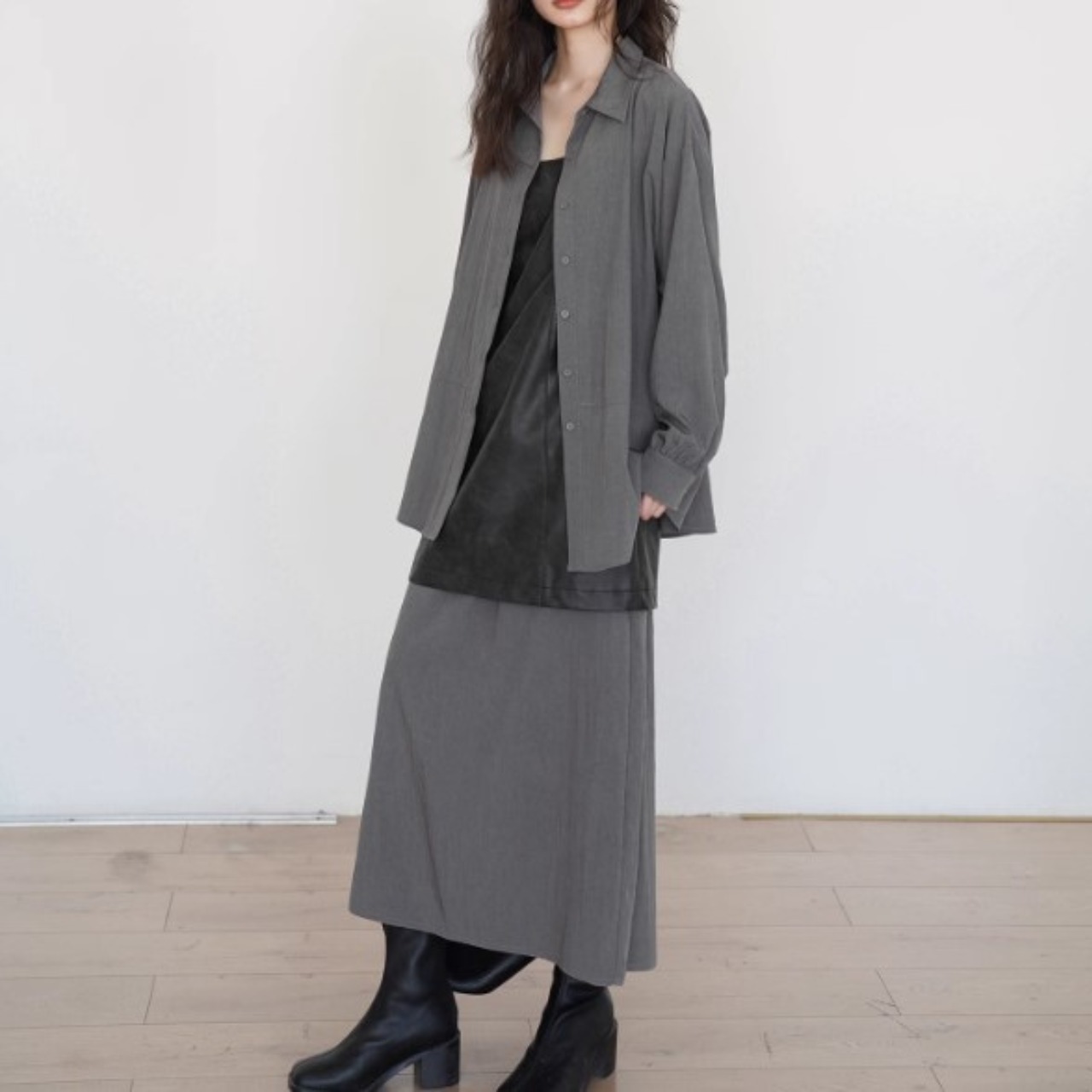 【set】レーヨンシャツ×スリットスカート