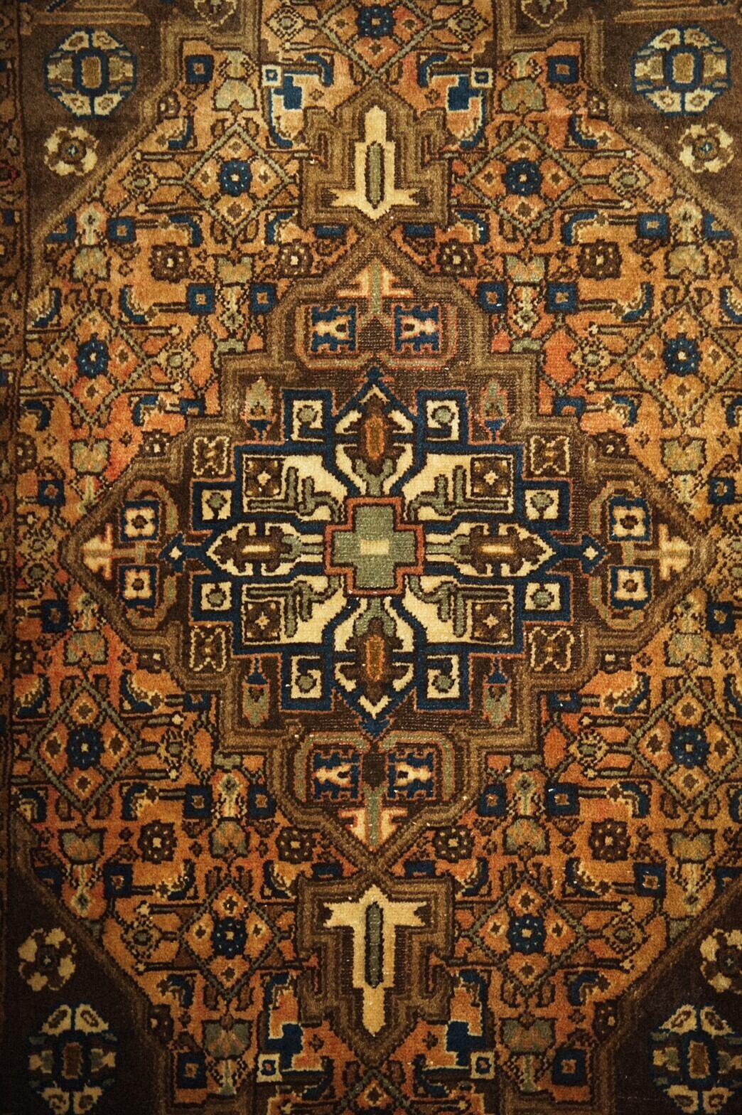 339-Vintage Hamadan rug