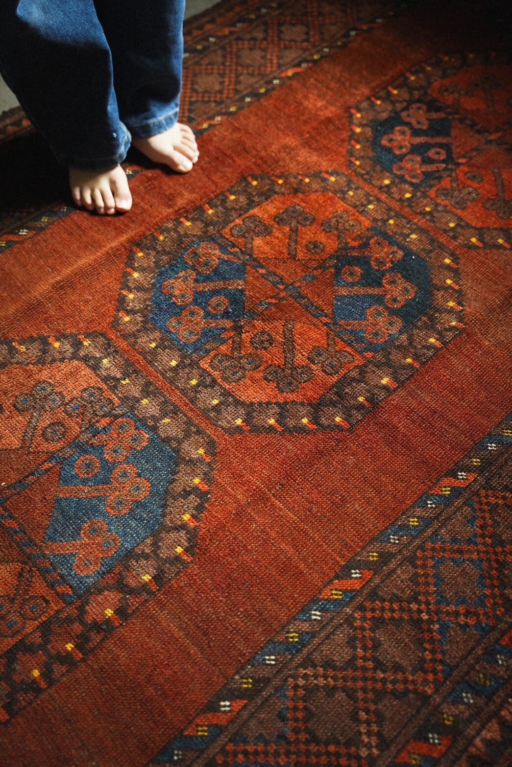 1406-Antique Turkmen Ersari rug