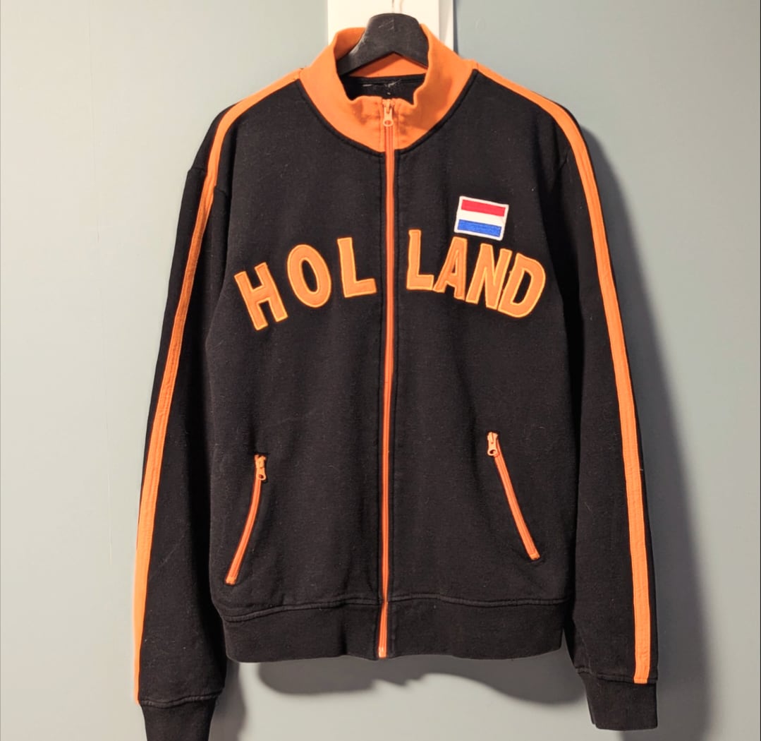 好配色オレンジ✕黒! HOLLAND logo track jaket 小岩店